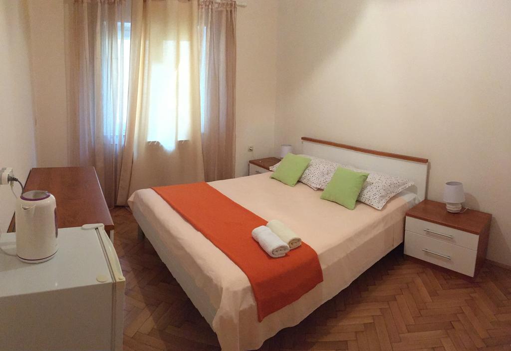 Guesthouse Cipre Lumbarda Ngoại thất bức ảnh